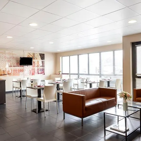 Sejours & Affaires Paris Aparthotel 3*