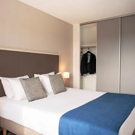 Sejours & Affaires Paris 3* Vincennes